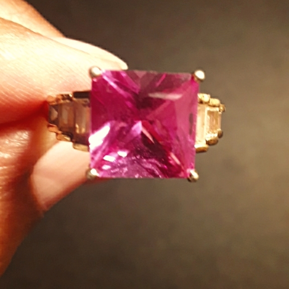 Vintage Bright Pink Stone Ring Stamped 925, Size 9 - Picture 3 of 11